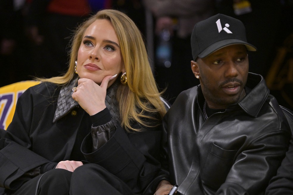 Adele e Rich Paul na estreia de Doncic nos Lakers — Foto: Reuters