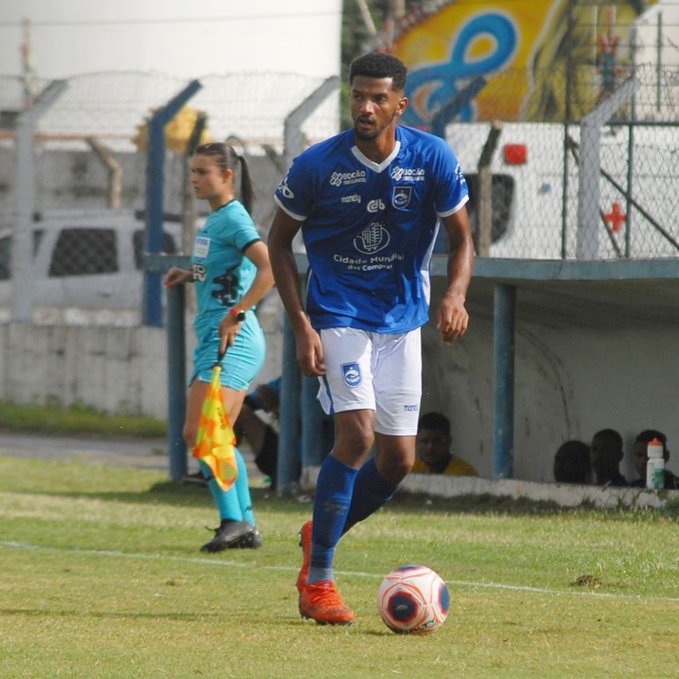 Zagueiro Alysson Dutra marcou seu primeiro gol pelo Rio Claro na partida contra o São Bento — Foto: Divulgação