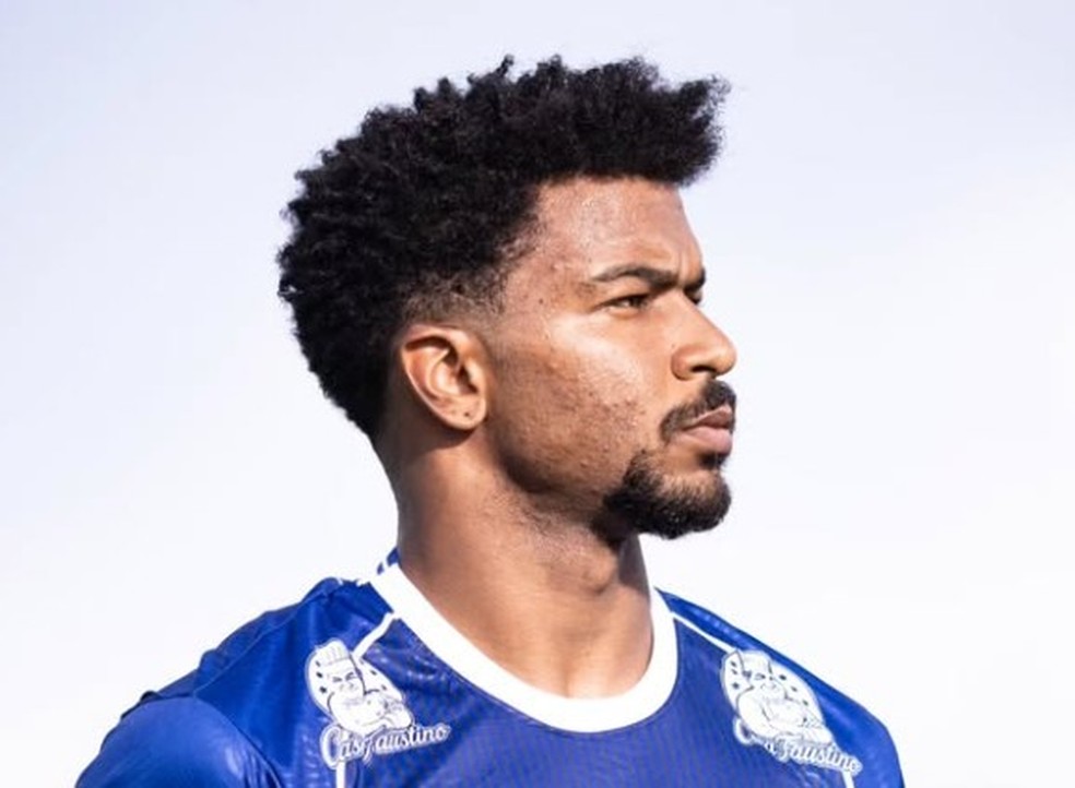 Jogadores do Parnahyba em reclamação após atrasos salariais