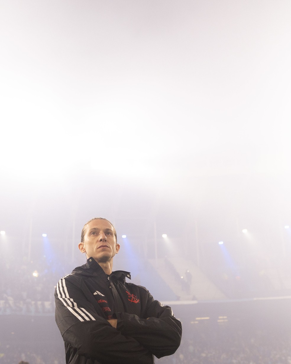 Filipe Luís, técnico do Flamengo, celebra classificação para a final da Libertadores.