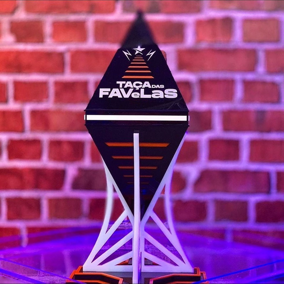 Troféu da Taça das Favelas de Free Fire — Foto: Divulgação