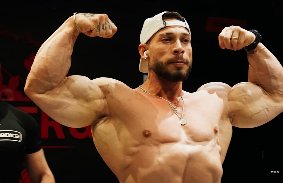 Ramon Dino vê “espelho” como maior rival e destaca brasileiro na disputa do Mr. Olympia