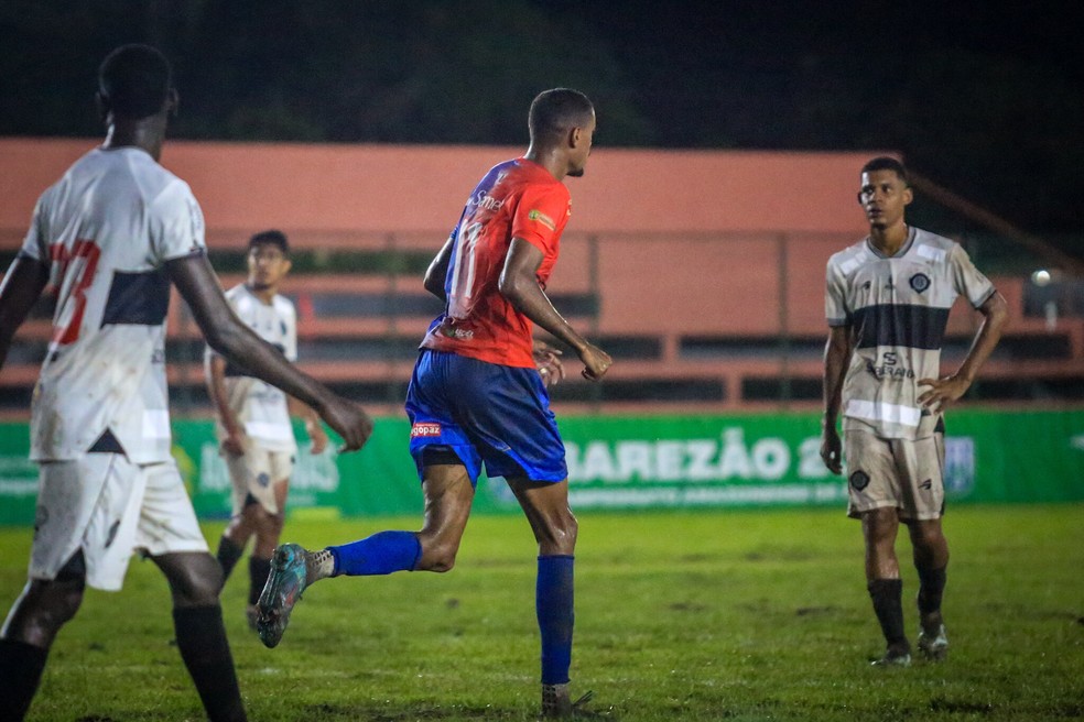 Parintins x Rio Negro Campeonato Amazonense — Foto: Deborah Melo/FAF