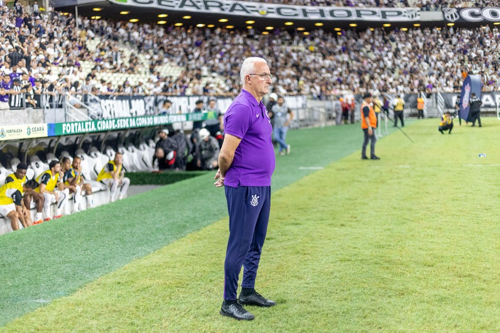 Dorival J&uacute;nior em Cear&aacute; x Corinthians &mdash; Foto: Baggio Rodrigues/AGIF