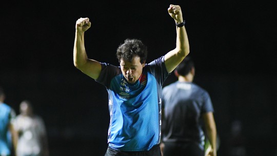 REAL OFICIAL - Vasco anuncia a contratação de Fernando Diniz. Treinador, no entanto, só comandará o time a partir de domingo, depois do jogo contra o Vitória