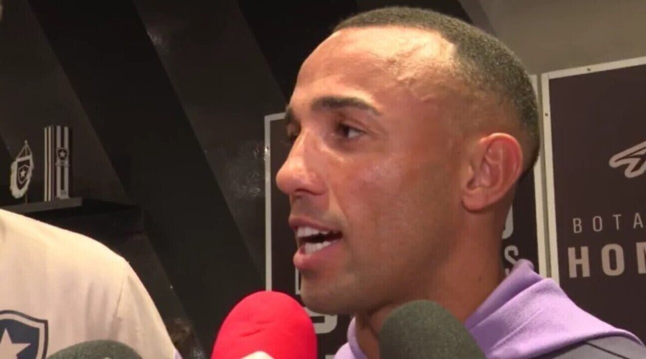 Botafogo inicia conversas para renovar com Marçal