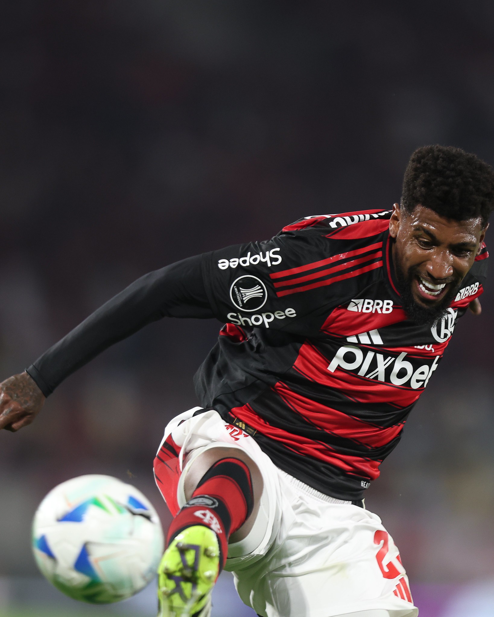 LESÃO OU MÁ FASE? Lateral explica atuação ruim e responde críticas da Nação