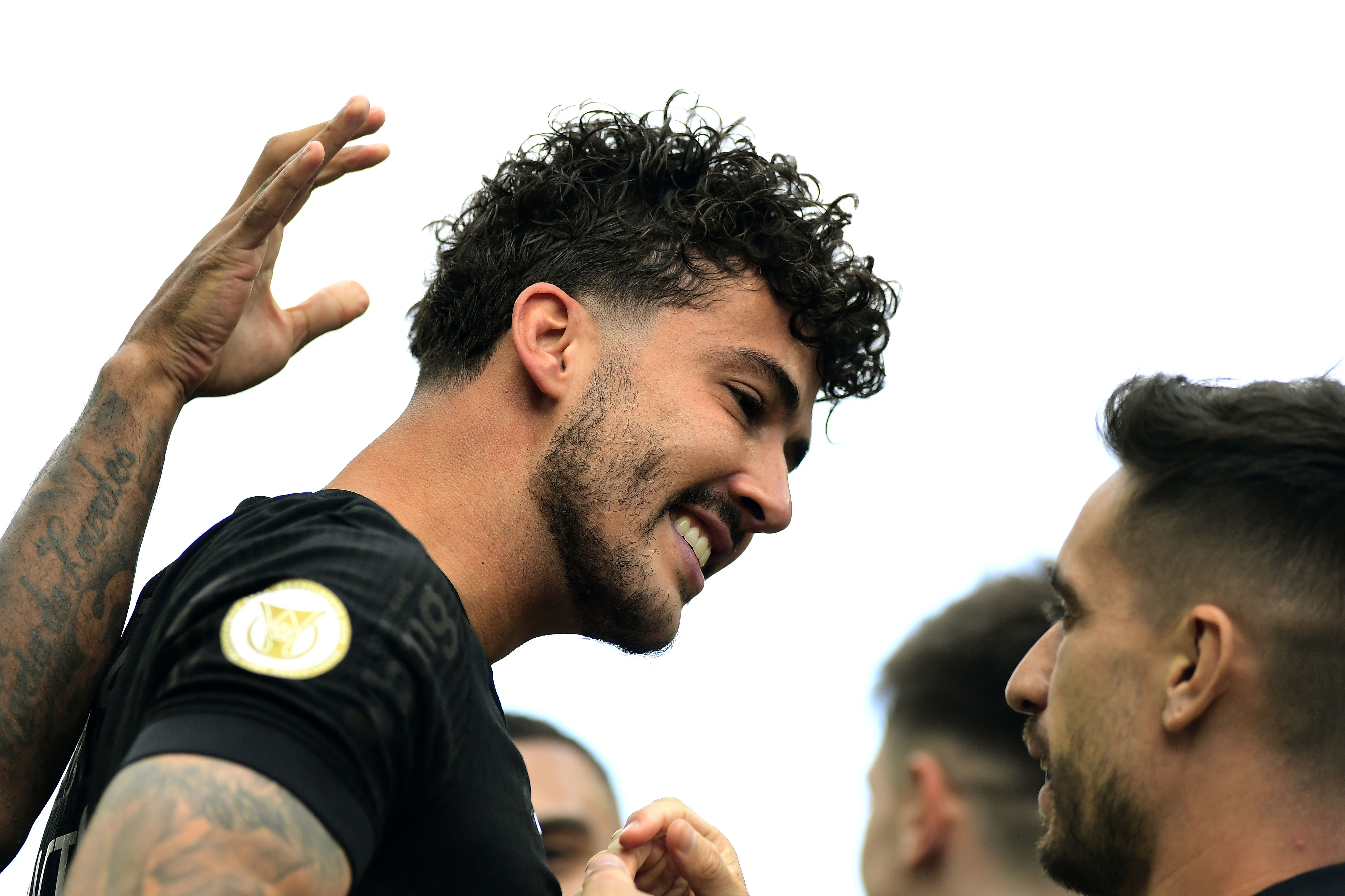 Corinthians avalia futuro de Gustavo Henrique perto de fim de contrato
