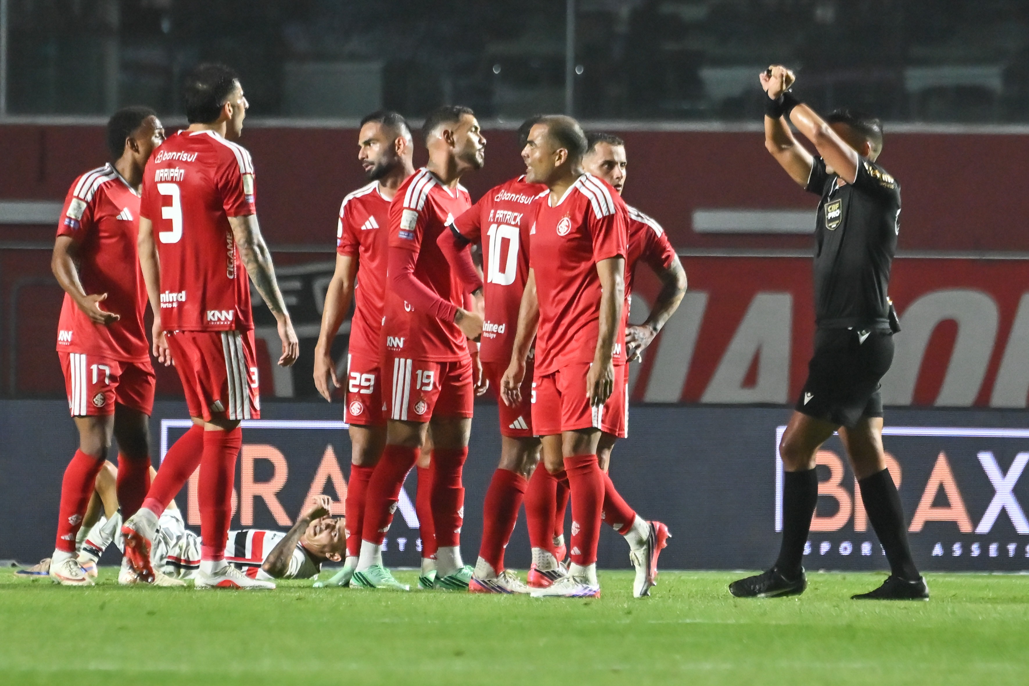 Inter afunda na zona de rebaixamento e ficará no Z-4 pelo menos até o Gre-Nal