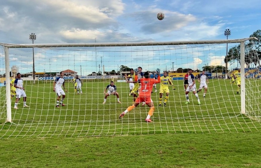 Costa Rica e Dourados empatam sem gols pela ida das quartas de final | Ge