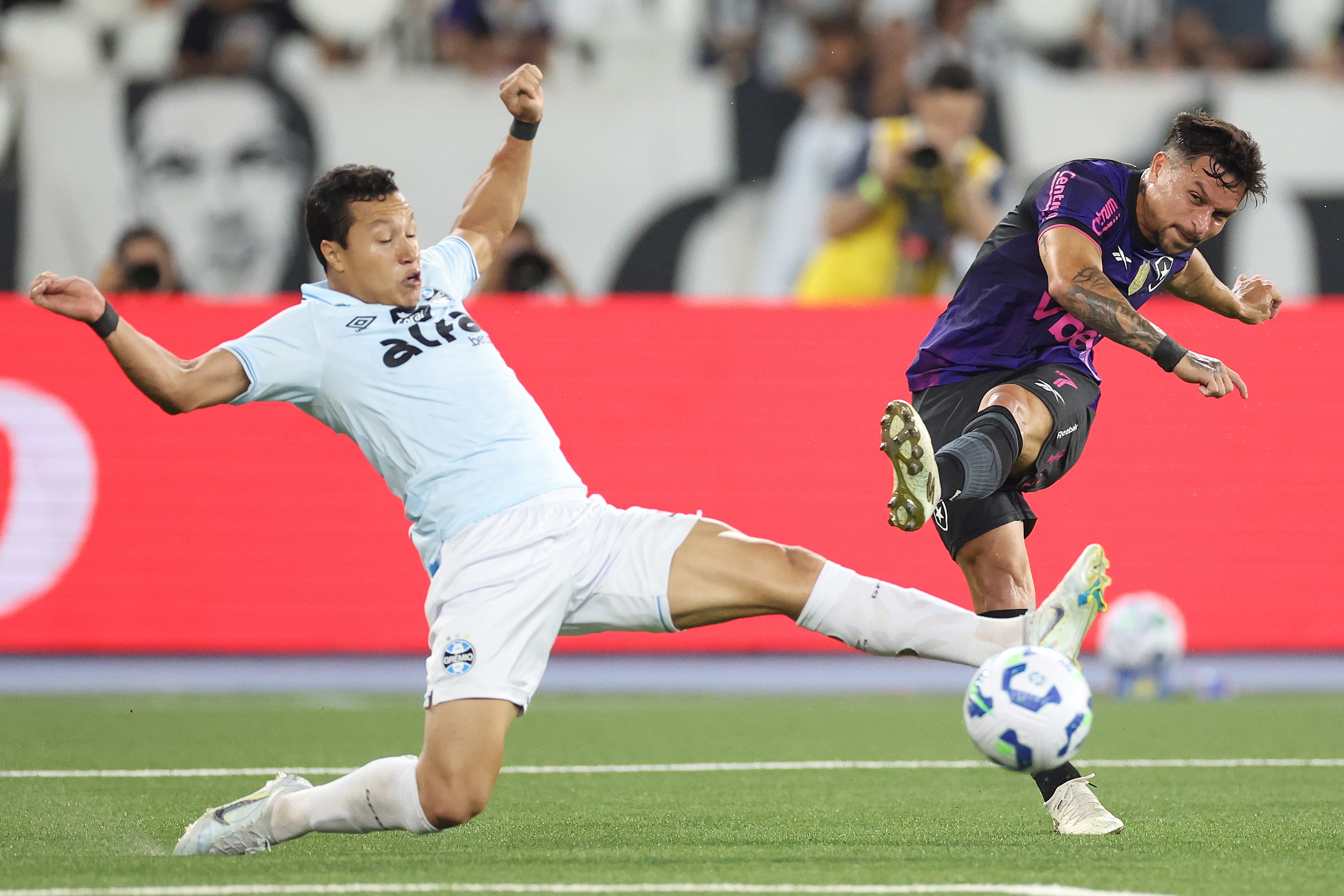 Grêmio demonstra indícios de ter rifado partida contra o Botafogo.