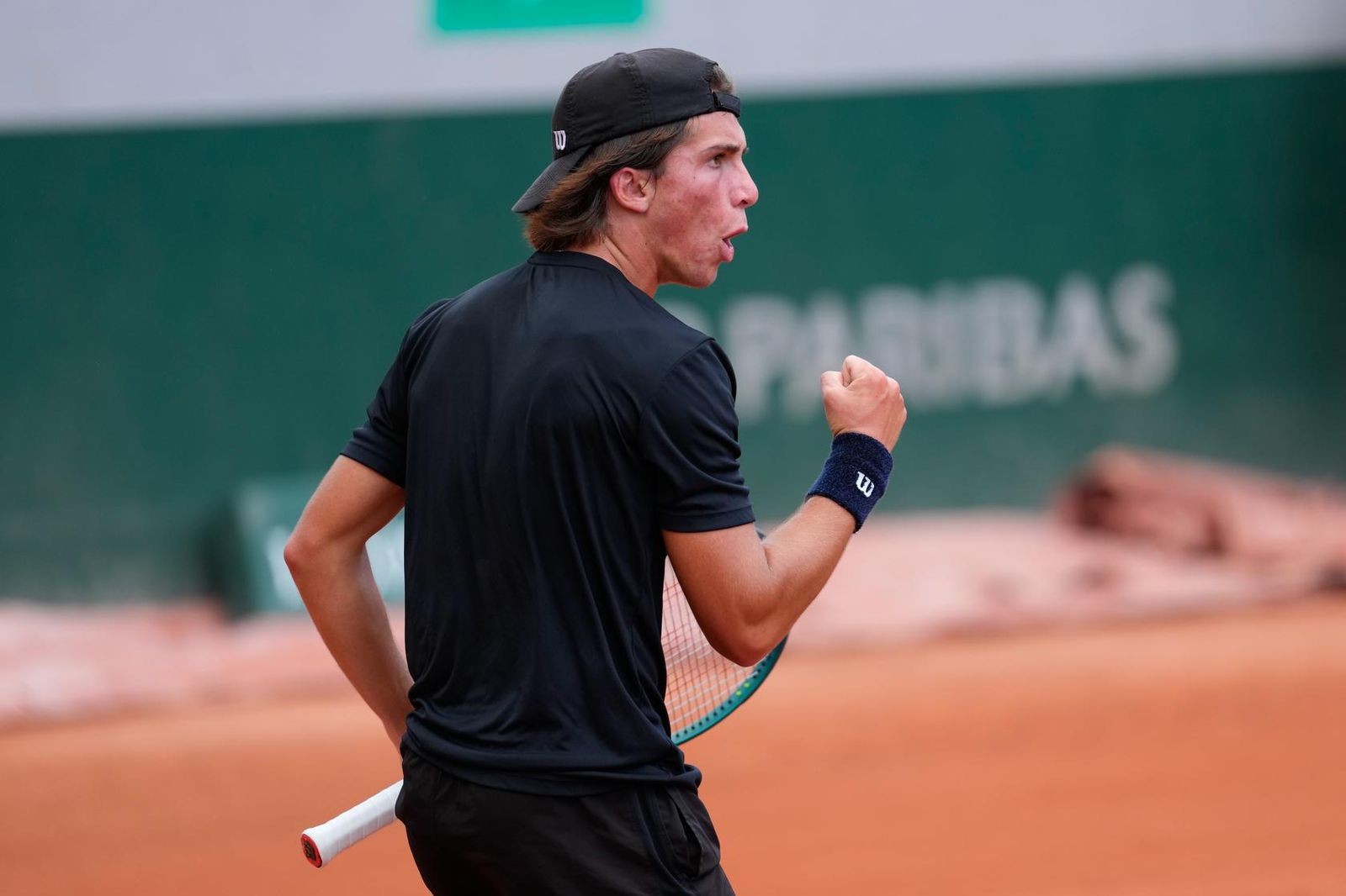 Leonardo Storck supera número 13 do mundo e avança às oitavas de final em Roland Garros