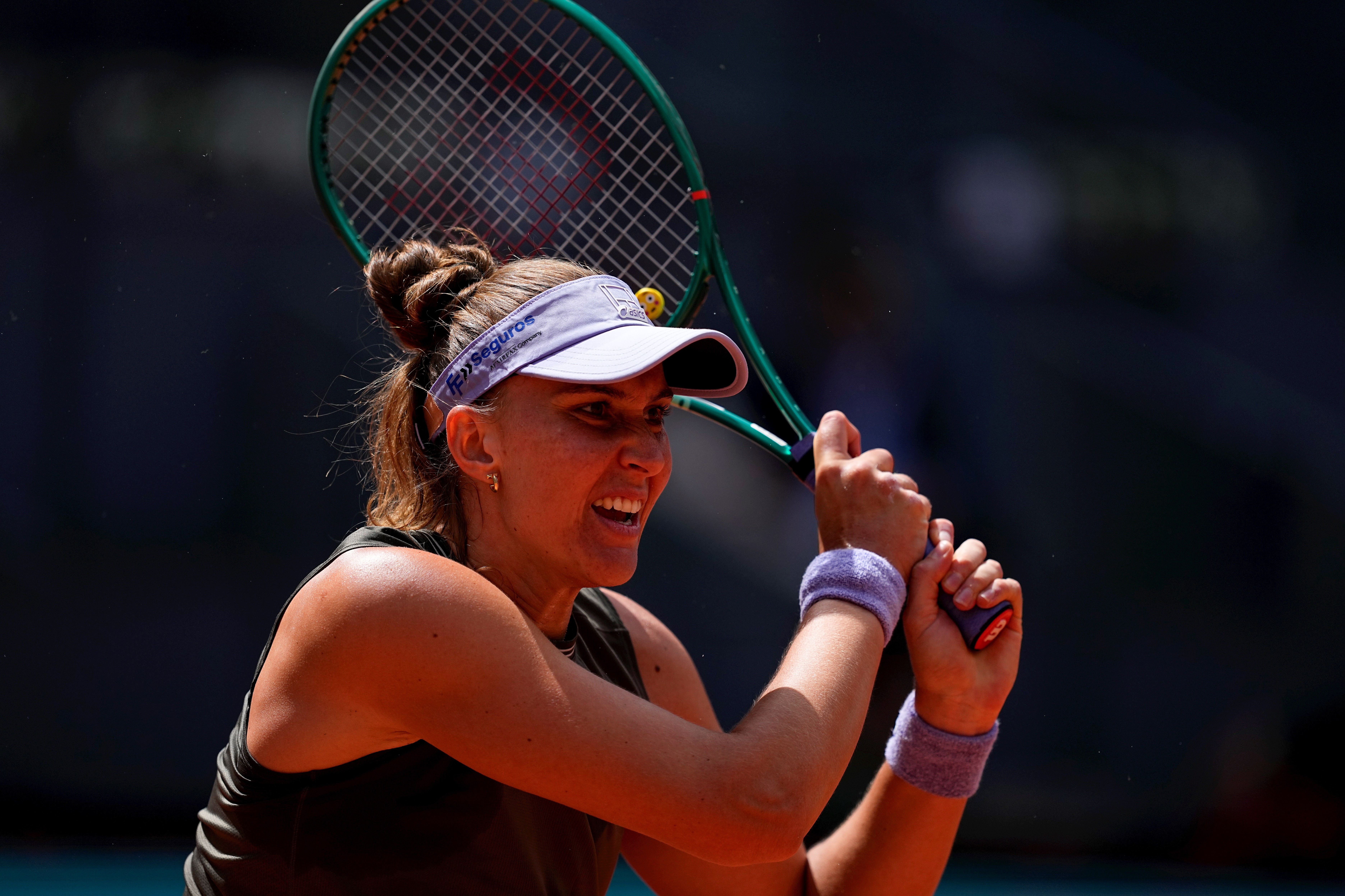 Bia Haddad vence espanhola na estreia e vai às oitavas no WTA 125 de La Bisbal