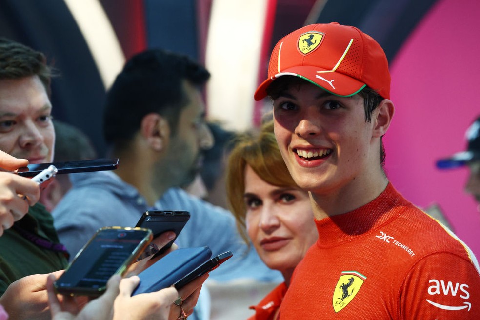 Oliver Bearman estreou na F1 pela Ferrari no GP da Arábia Saudita de 2024 — Foto: Clive Rose/Getty Images