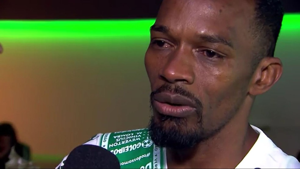 Douglas Sousa, pai de Endrick, em jogo do Palmeiras — Foto: TV Globo