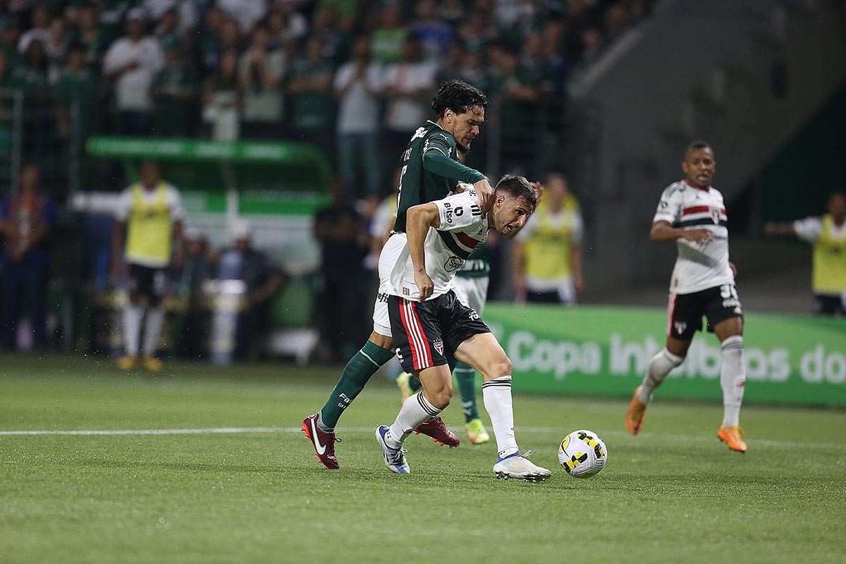 São-paulina que viu títulos do Palmeiras vai a todos os jogos da Copa