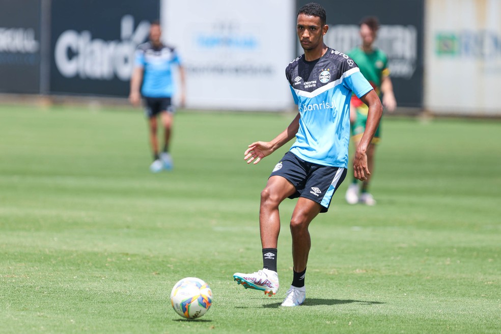 André Henrique foi quem mais desfalcou o Grêmio por lesões no ano — Foto: Renan Jardim/Grêmio FBPA