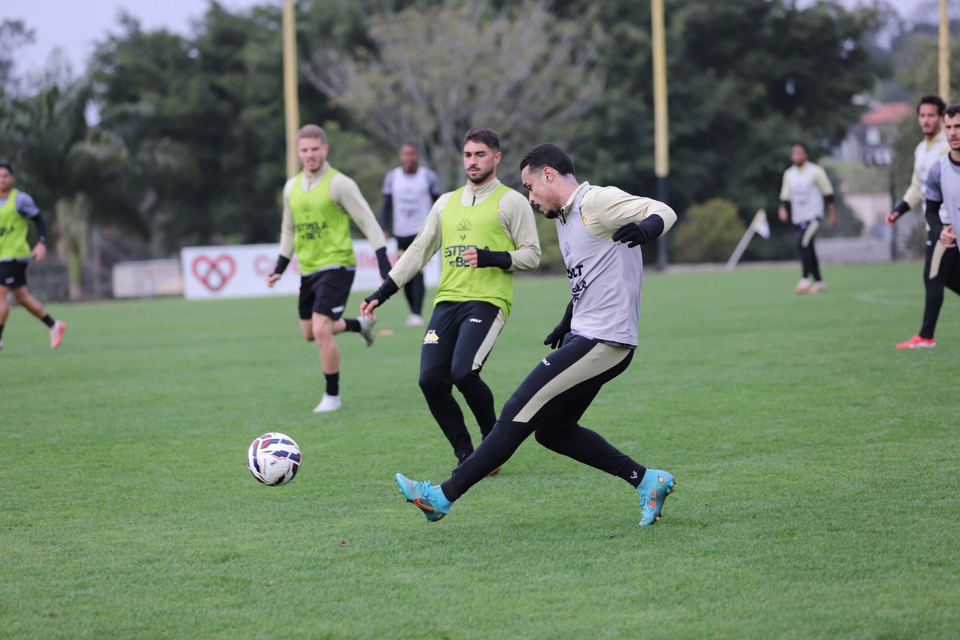 Criciúma perde dois titulares contra o Remo; veja provável