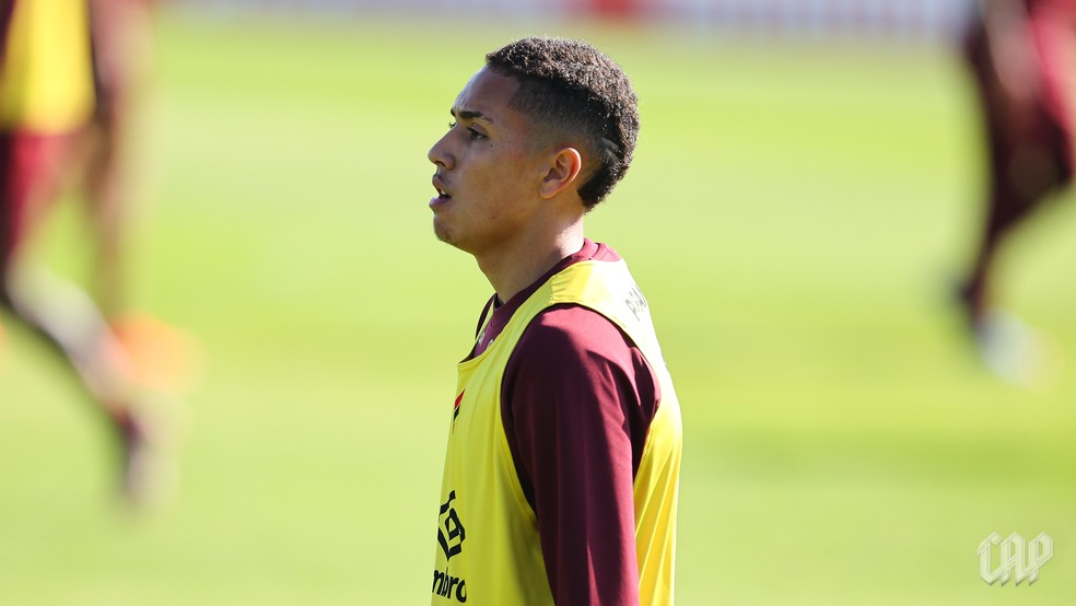 Kauã Moraes, lateral-direito do sub-20 do Athletico — Foto: José Tramontin/athletico.com.br