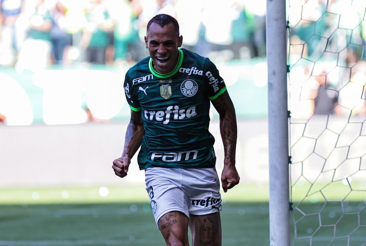 Oportunidade de crescimento no Palmeiras: Breno Lopes valoriza permanência no clube