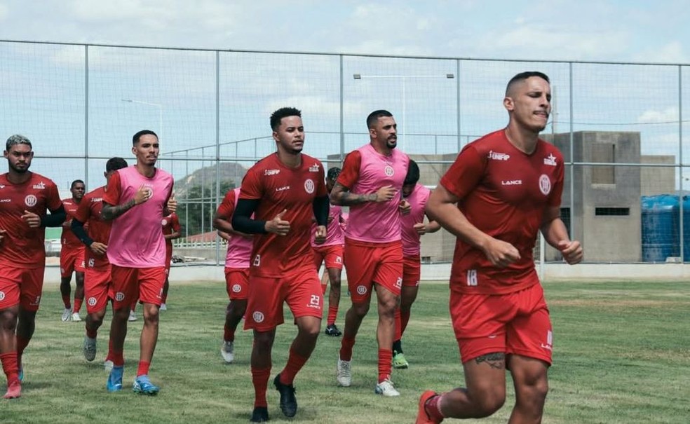 Treino do Esporte de Patos � Foto: Divulga��o / Esporte de Patos