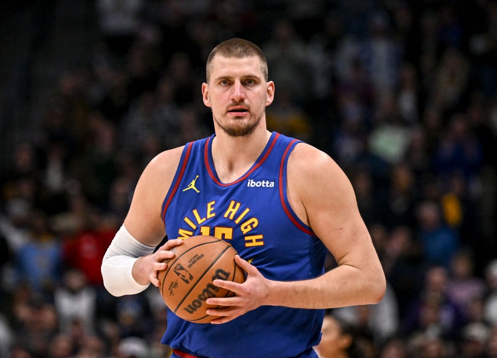 Jokic em ação contra o Sacramento Kings — Foto: AAron Ontiveroz/The Denver Post