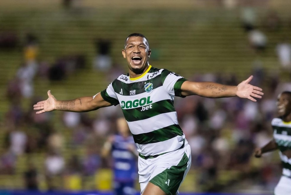 Rodrigão, atacante do Altos — Foto: Samuel Pereira