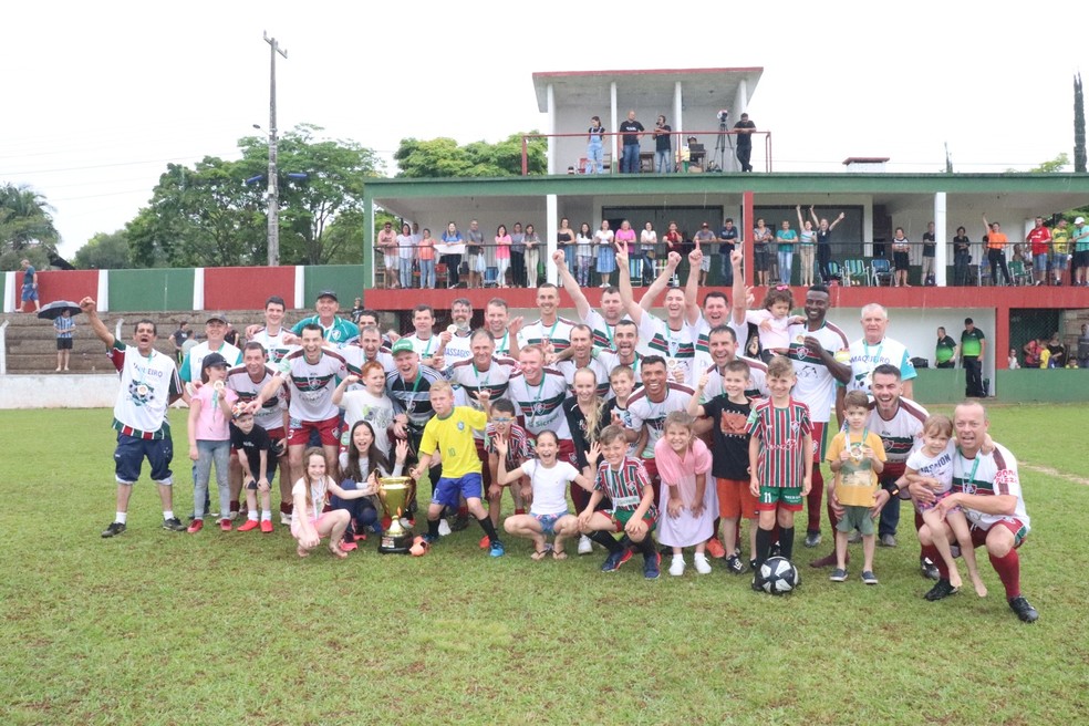 Uma das últimas formações do Fluminense de Mato Leitão — Foto: Arquivo pessoal