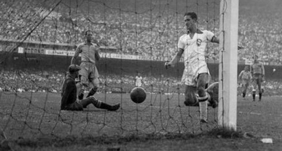 �dolo do Vasco, Ademir Menezes fez nove gols na Copa de 1950 � Foto: Arquivo CBF