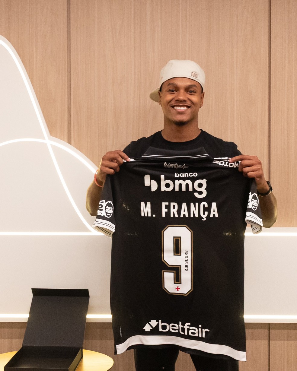 Matheus França com a camisa 9 do Vasco — Foto: Matheus Lima/Vasco