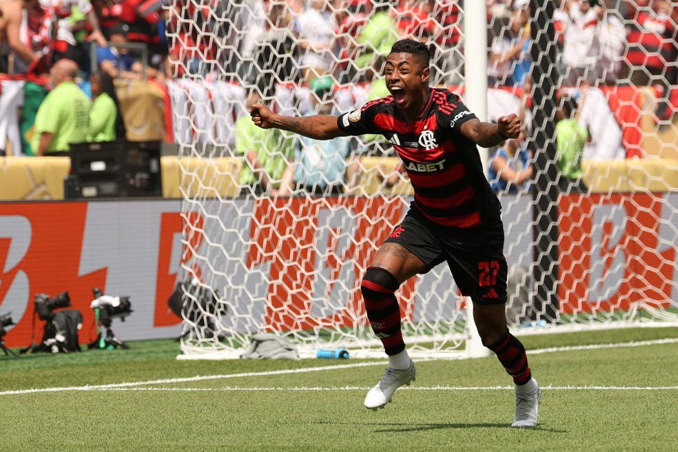 Bruno Henrique est entre os pendurados e no deve jogar  Foto: Emilee Chinn - FIFA/FIFA via Getty Images