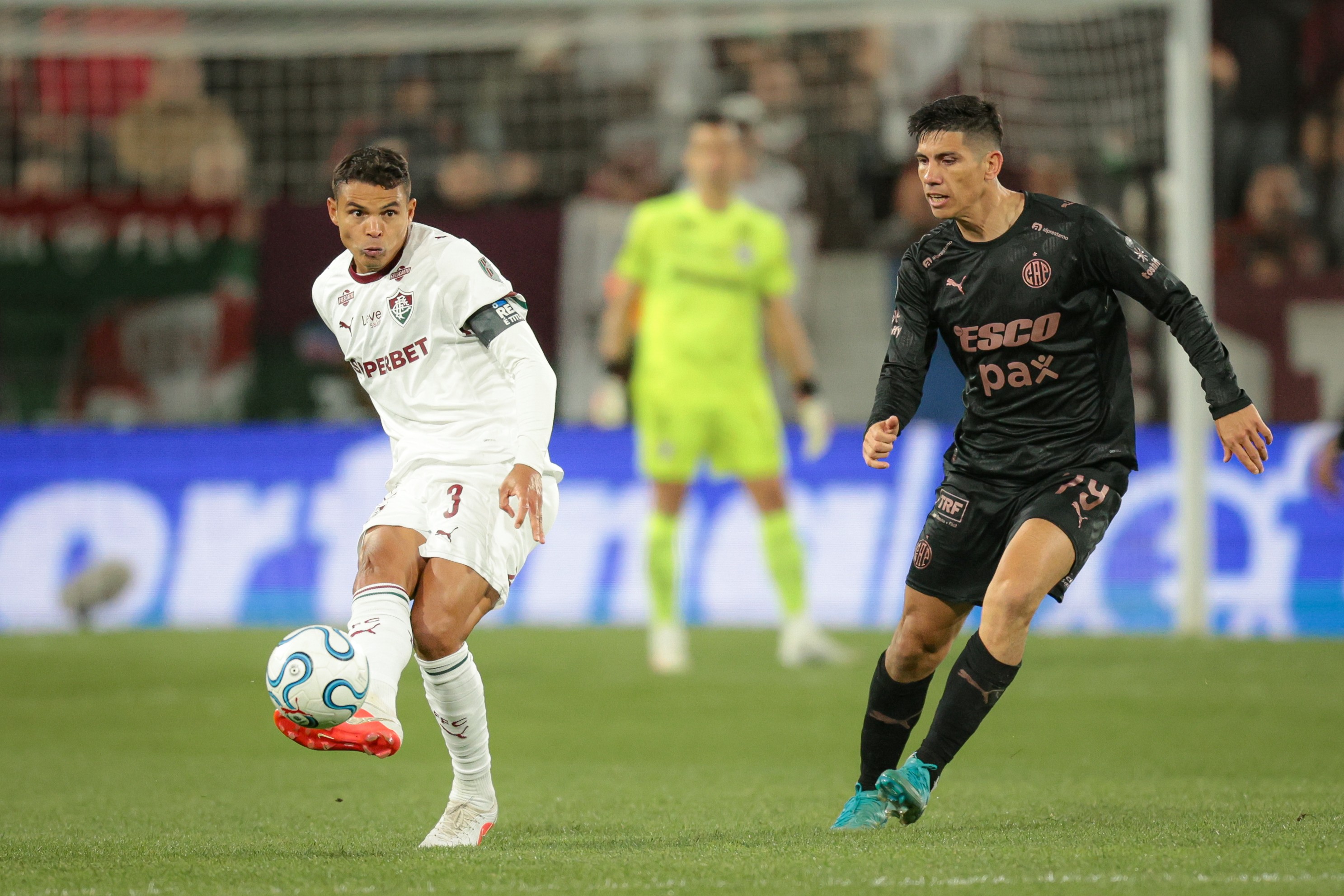 Thiago Silva revela apreensão em Platense x Fluminense: "Hoje não consegui desfrutar"