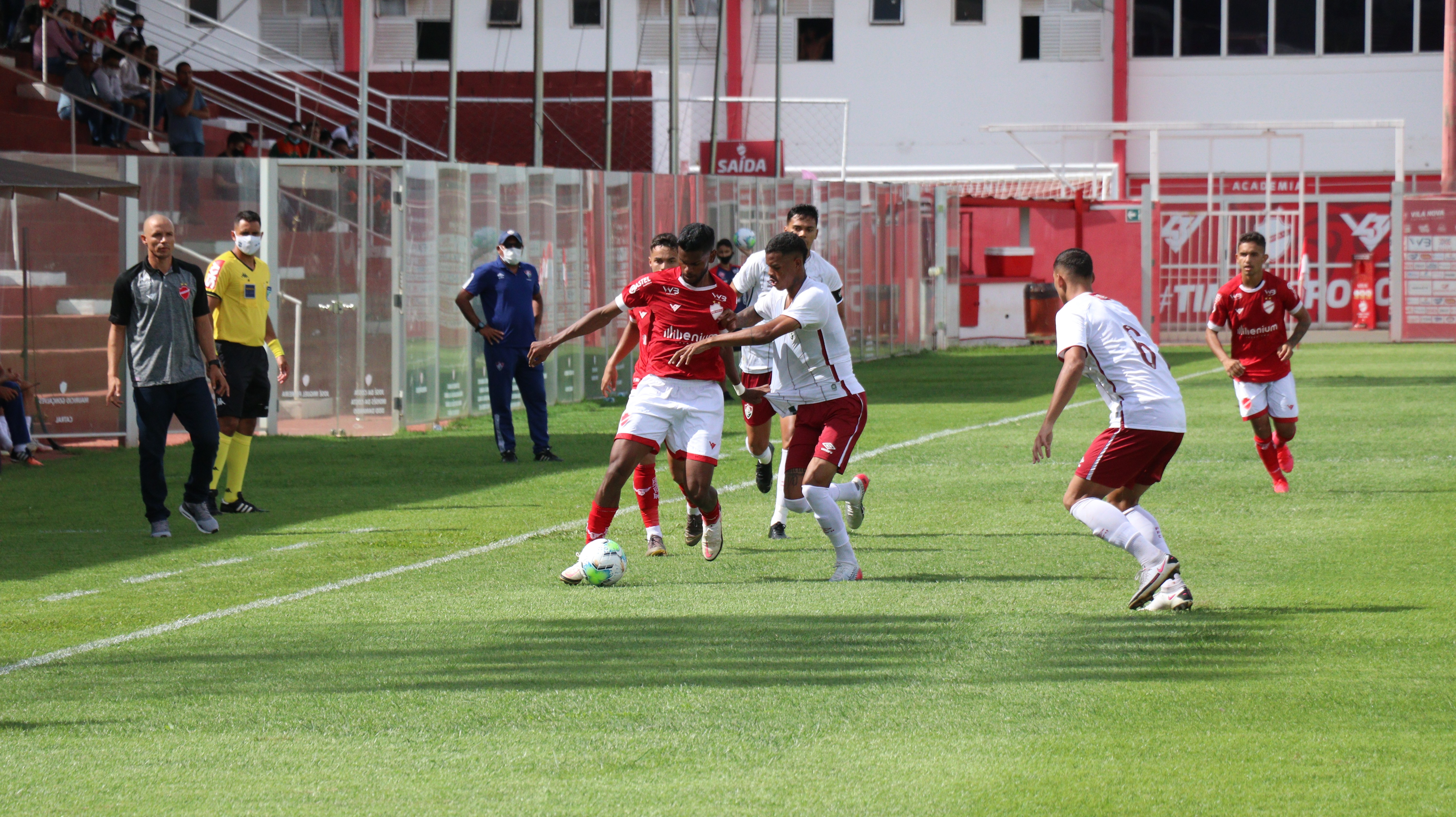 Vila Nova faz 2 a 0 no Fluminense e se classifica para a final do ...