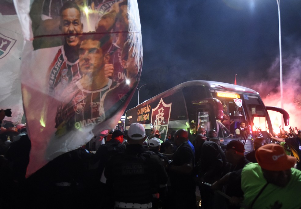 Fluminense embarca para o Mundial de Clubes — Foto: André Durão