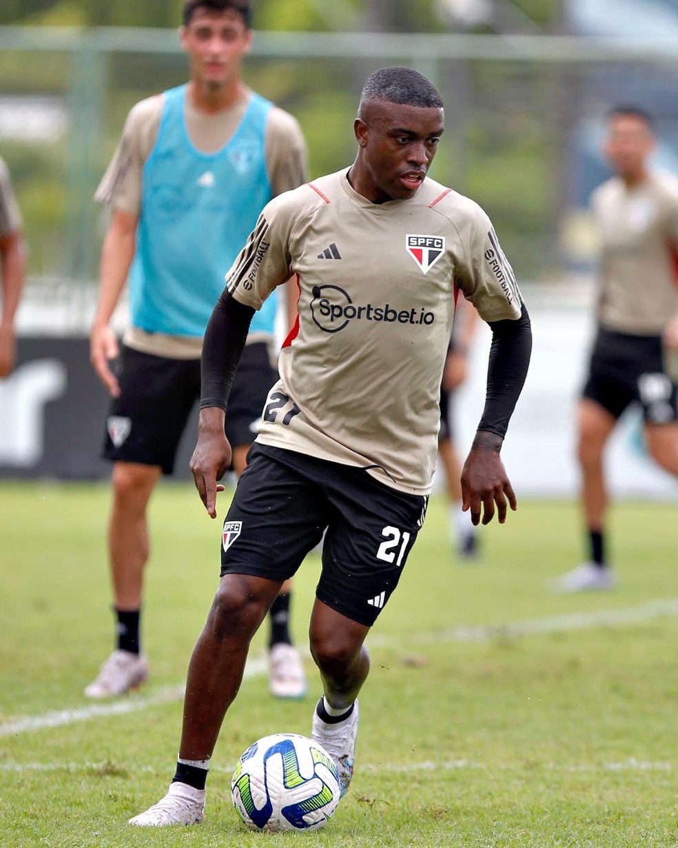 Méndez treinou no CT do Ceará com o São Paulo nesta sexta-feira — Foto: Divulgação