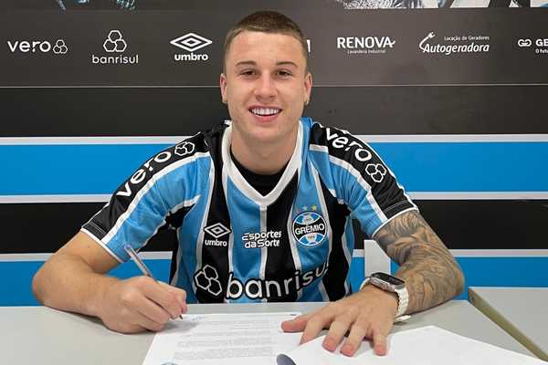Grêmio mantém lateral convocado para Seleção sub-20 em renovação contratual