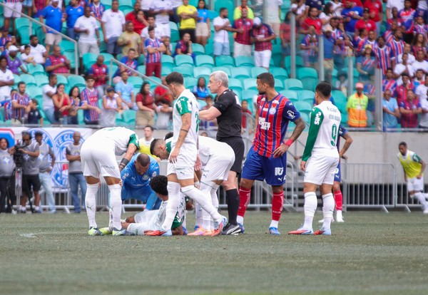 PREOCUPAÇÃO NO VERDÃO!! Evangelista e Piquerez saem de campo com dores e preocupam Palmeiras