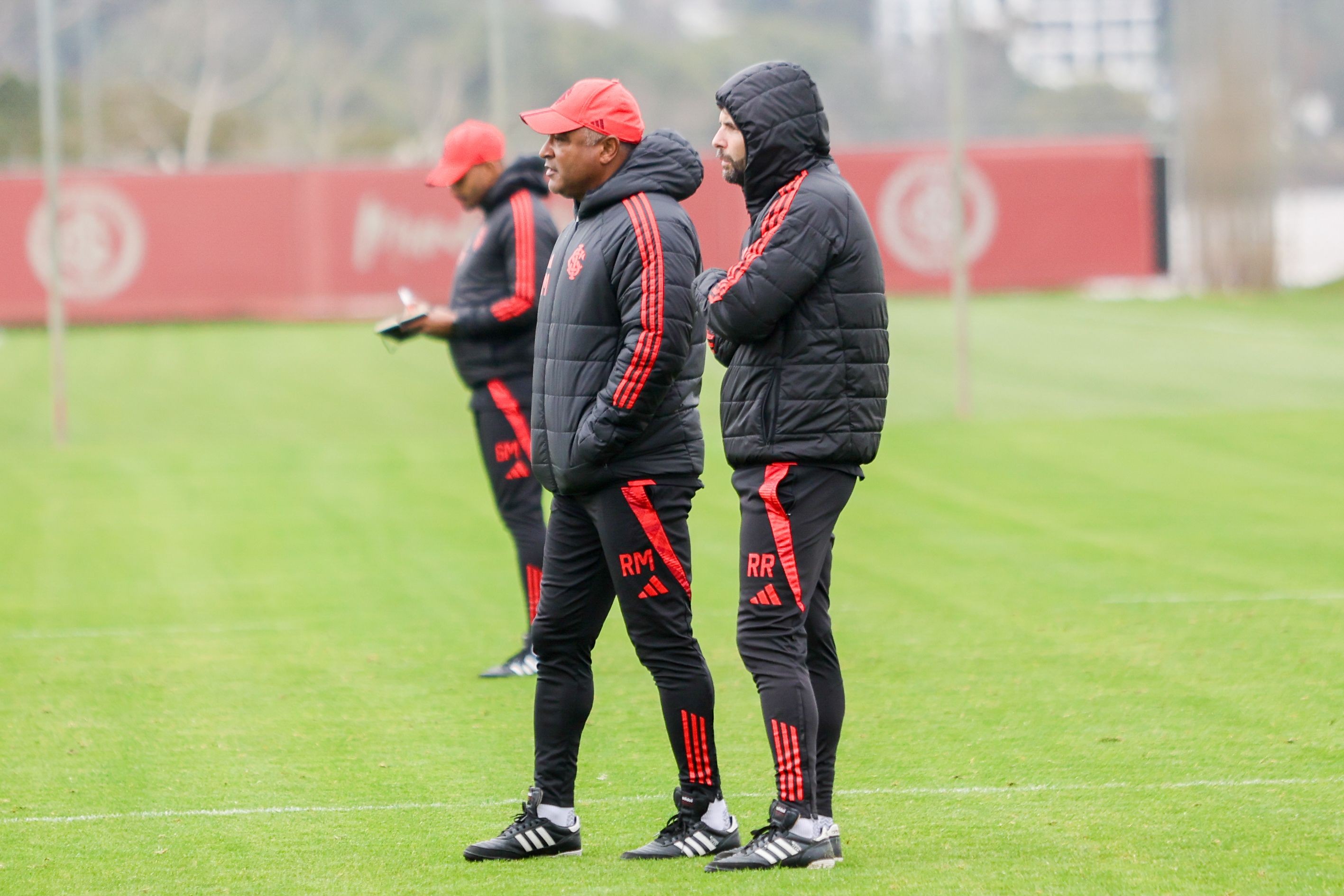 Escalação do Inter: Roger prepara trocas para pegar o Bragantino