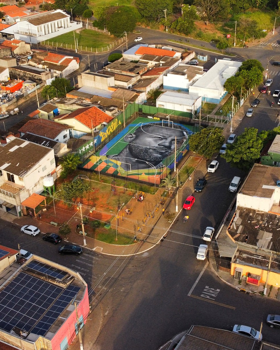 Mural gigante de Neymar em Sumaré