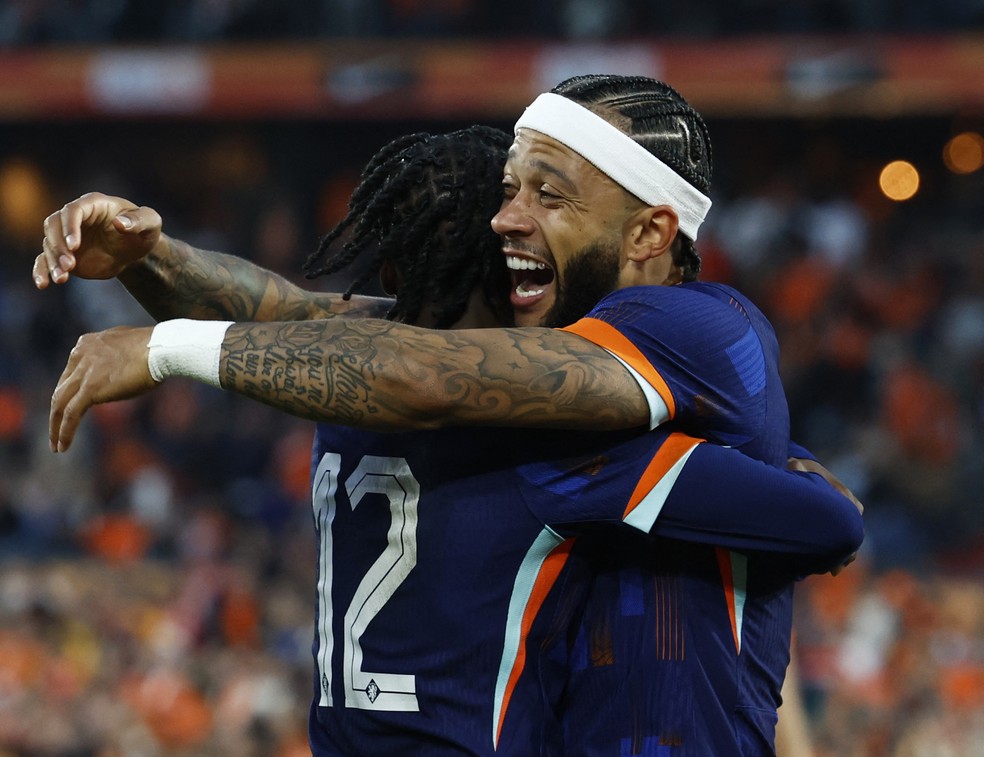 Memphis Depay em  Holanda x Canadá