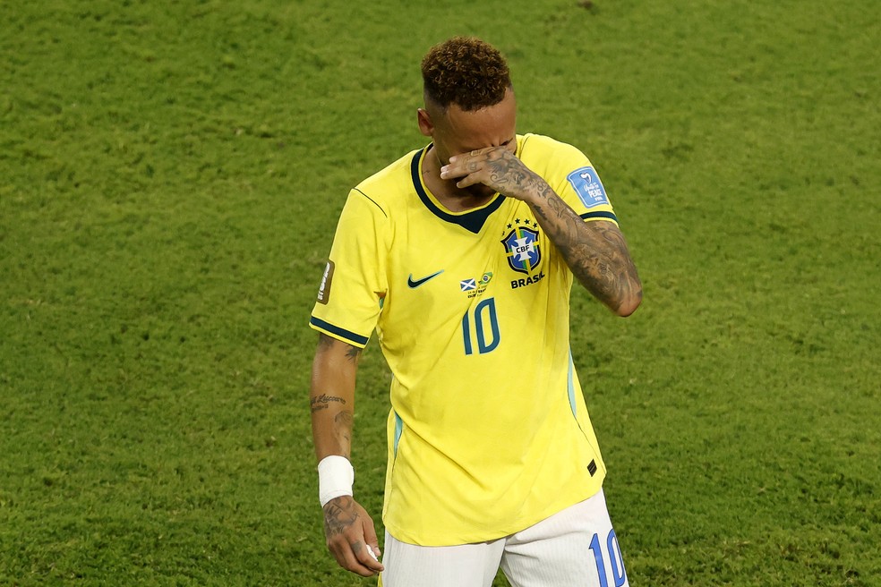 Neymar chora em seu retorno � Sele��o depois de quase mil dias � Foto: Michael Reaves/Getty Images