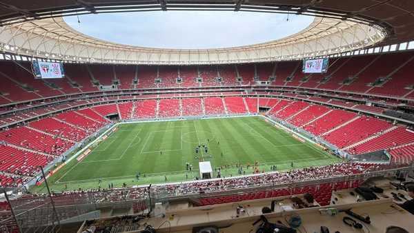 Garrincha ou Pacaembu? A escolha do São Paulo na ausência do Morumbi