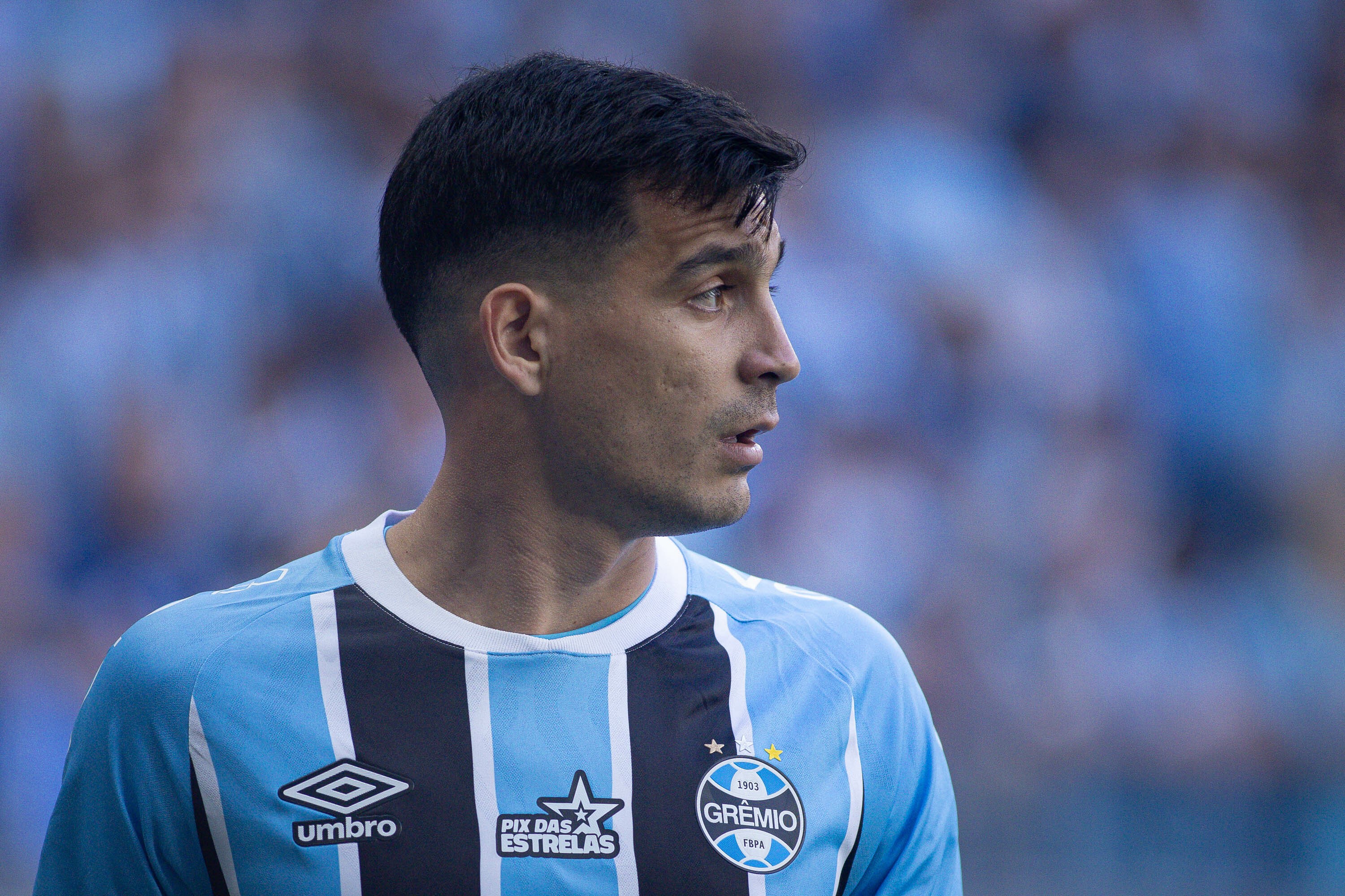 Cristaldo enfrenta desafios na terceira temporada no Grêmio