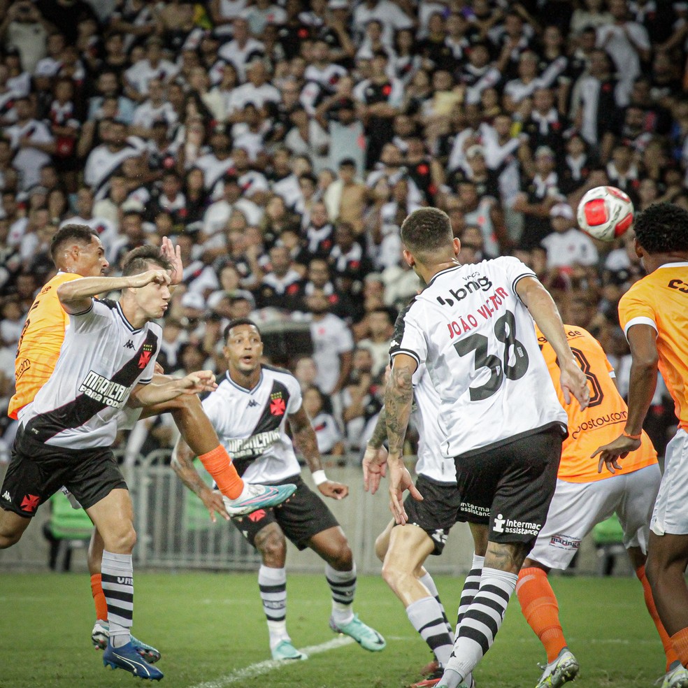 Gol de Lucas Piton, do Vasco, contra o Nova Iguaçu — Foto: Matheus Lima/Vasco