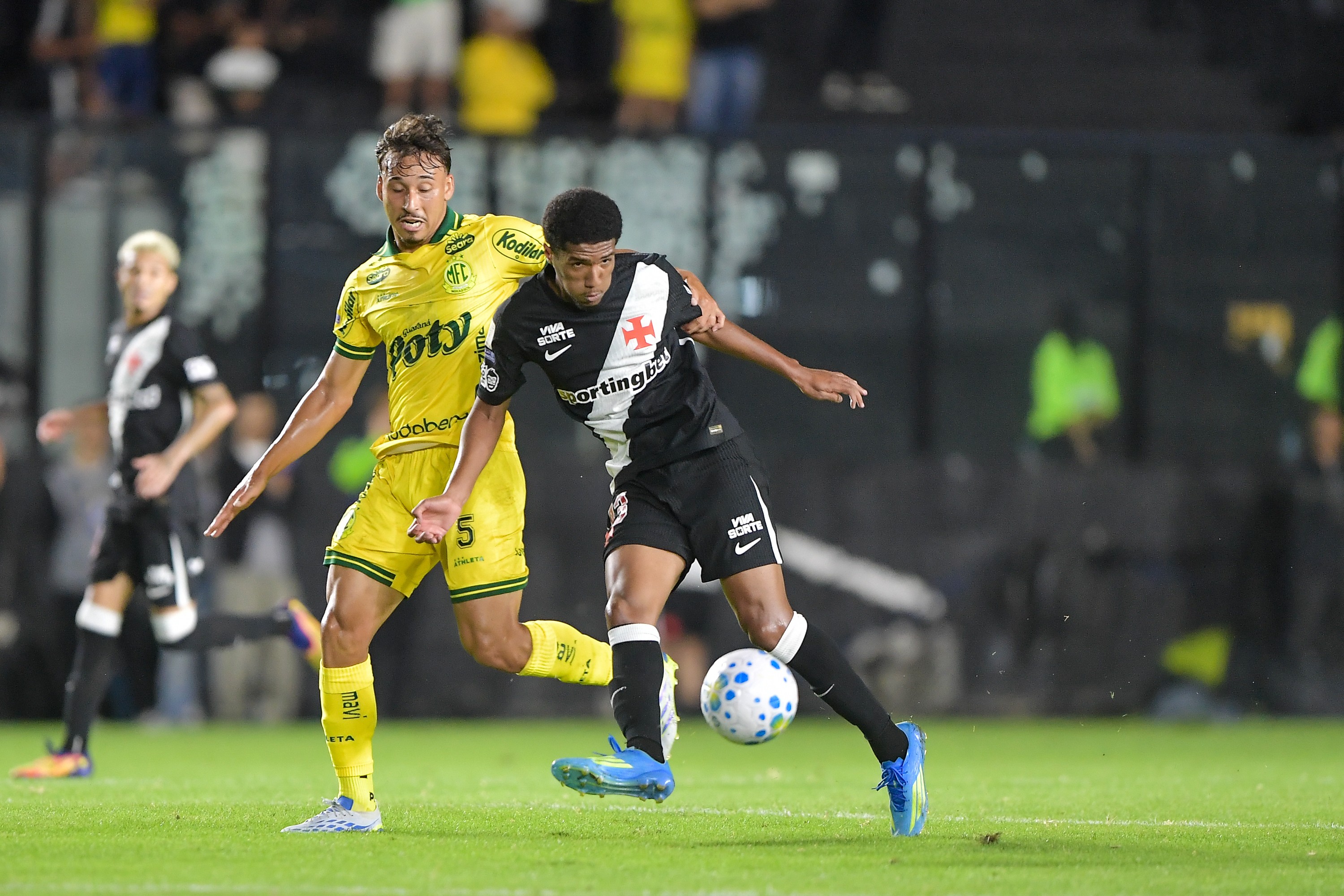 Atuações do Mirassol: Japa perde chance de matar o jogo e time cede empate ao Vasco; dê suas notas