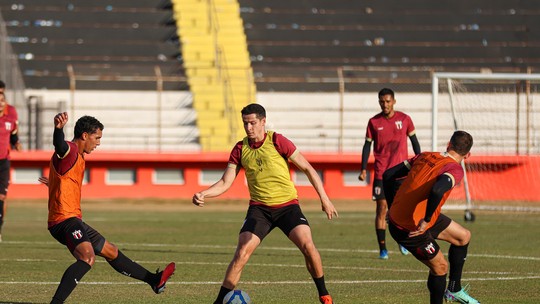 Matheus Barbosa lamenta, mas concorda com jogo adiado contra Bugre: “saúde7 games login1º lugar”