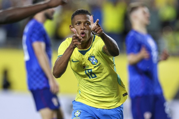 CRAQUE NO MENGÃO? Craque de rival força saída e Flamengo prepara proposta milionária!