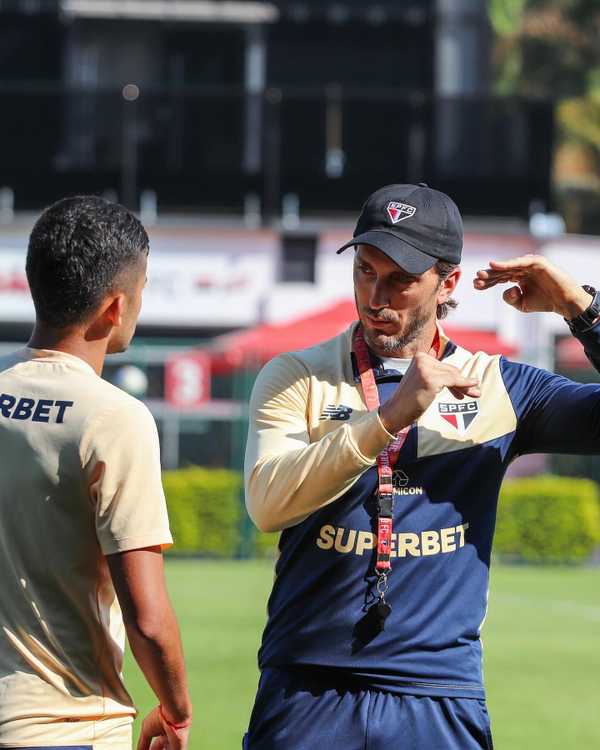 São Paulo finaliza preparação e deve escalar titulares contra Águia de Marabá