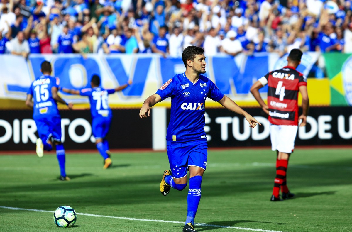 Arrascaeta faz gol 900 do Cruzeiro nos pontos corridos e se credencia a ...