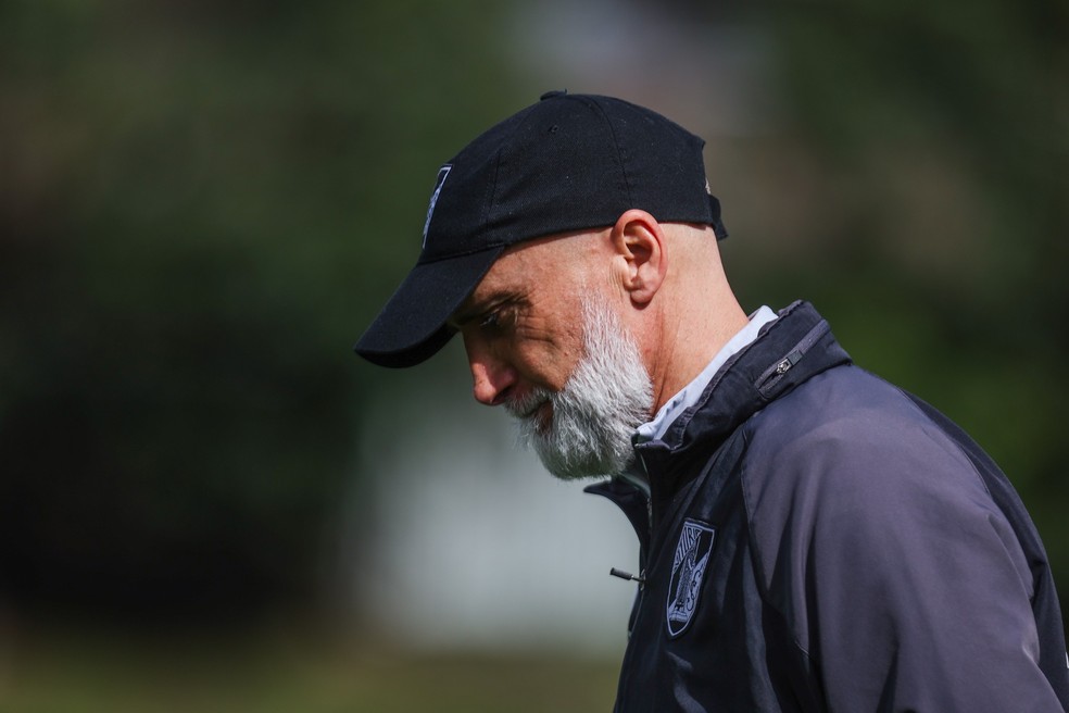 Álvaro Pacheco, técnico do Vitória de Guimarães — Foto: Divulgação/Vitória SC